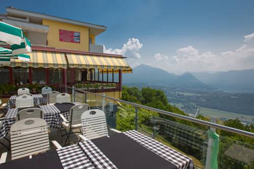 Cademario Suisse code promo booking.com