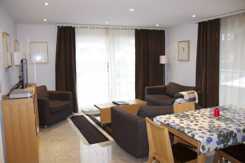 Frais de Saas Suisse code promo booking.com