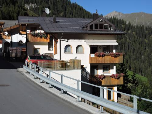 Samnaun-Compatsch Suisse code promo booking.com