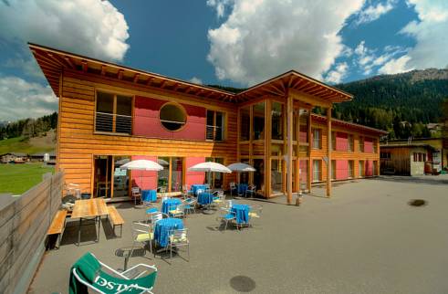 Davos Dorf Suisse code promo booking.com