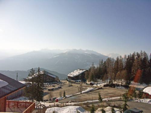 Ayent Suisse code promo booking.com