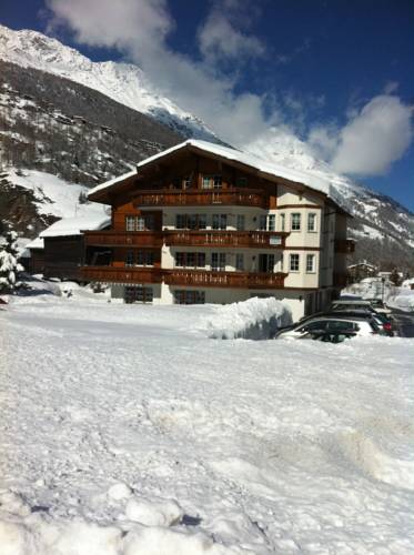 Saas-Grund Suisse code promo booking.com